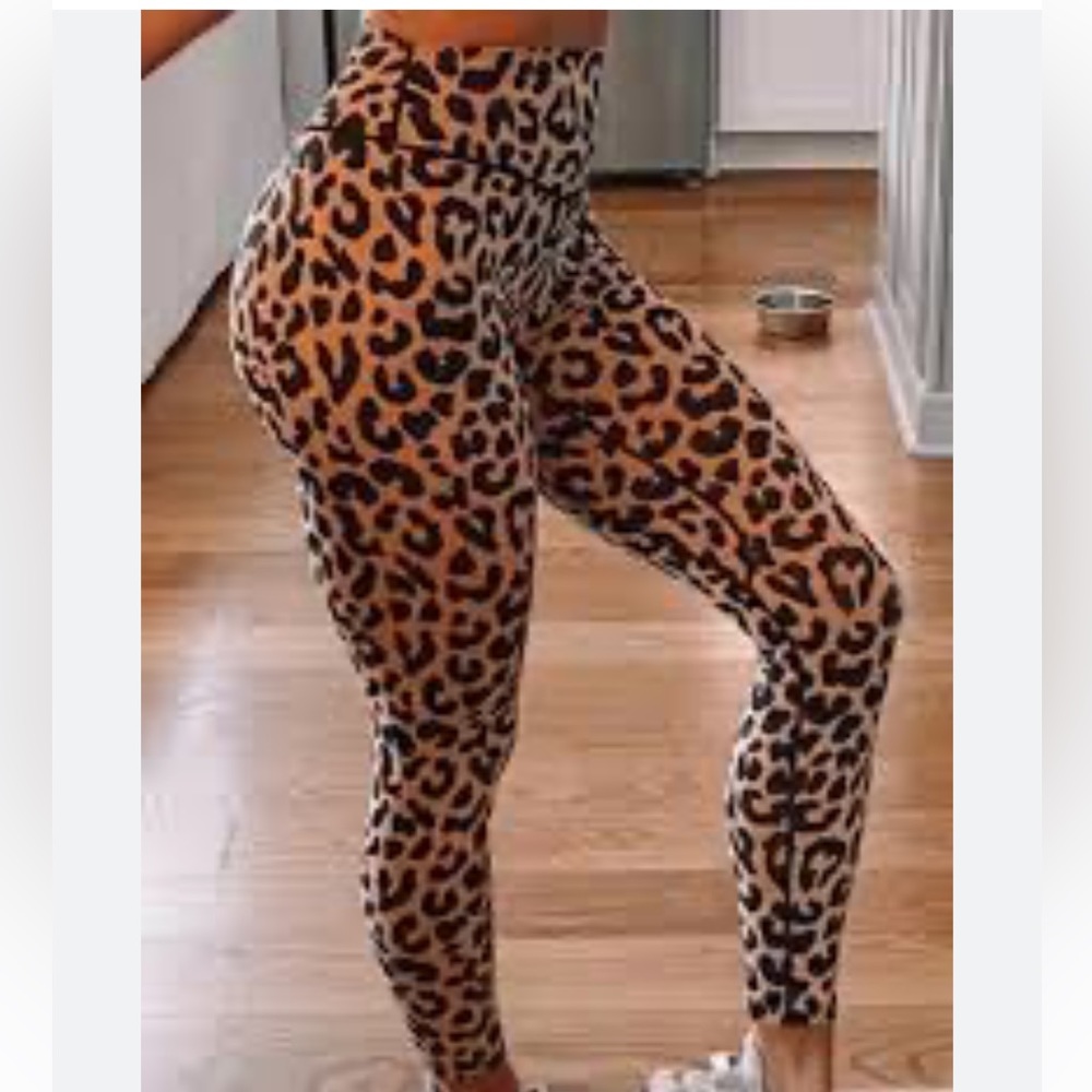 Balance Athletica King cheetah legging